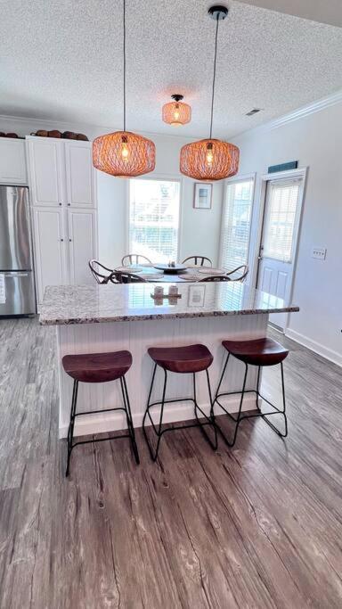 Walk To The Beach-Sleeps 10 And Golfcart Myrtle Beach Exterior foto