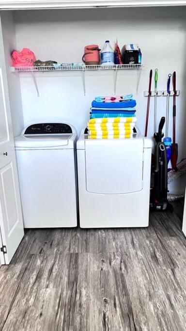 Walk To The Beach-Sleeps 10 And Golfcart Myrtle Beach Exterior foto
