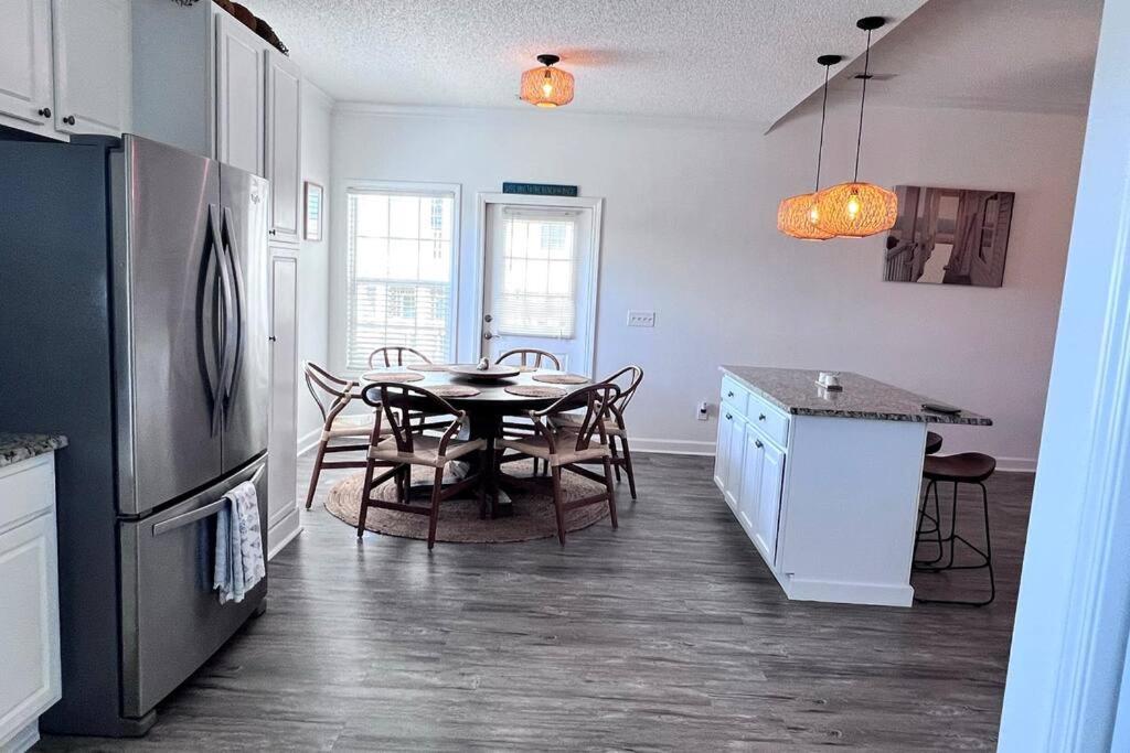 Walk To The Beach-Sleeps 10 And Golfcart Myrtle Beach Exterior foto